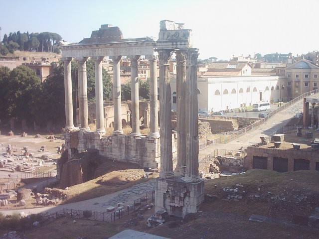 photo fori-imperiali-squarcio2.jpg