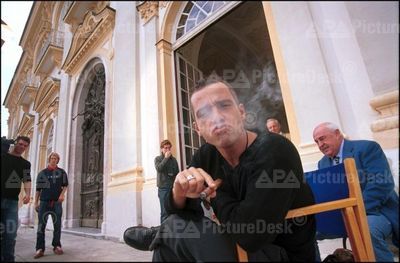 photo eros-smokes.jpg